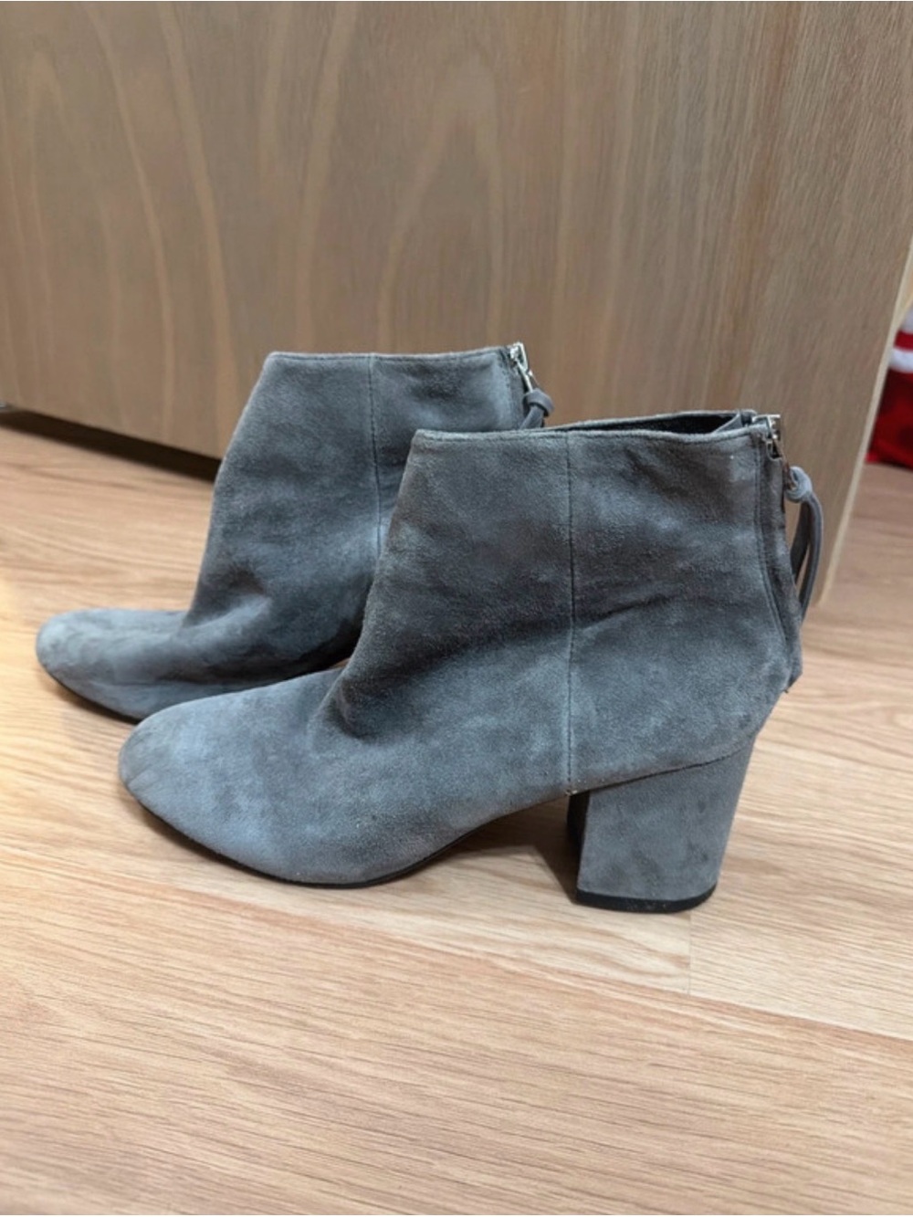 Steve Madden Women's Grey Suede Ankle Boots - Stylish Block Heel